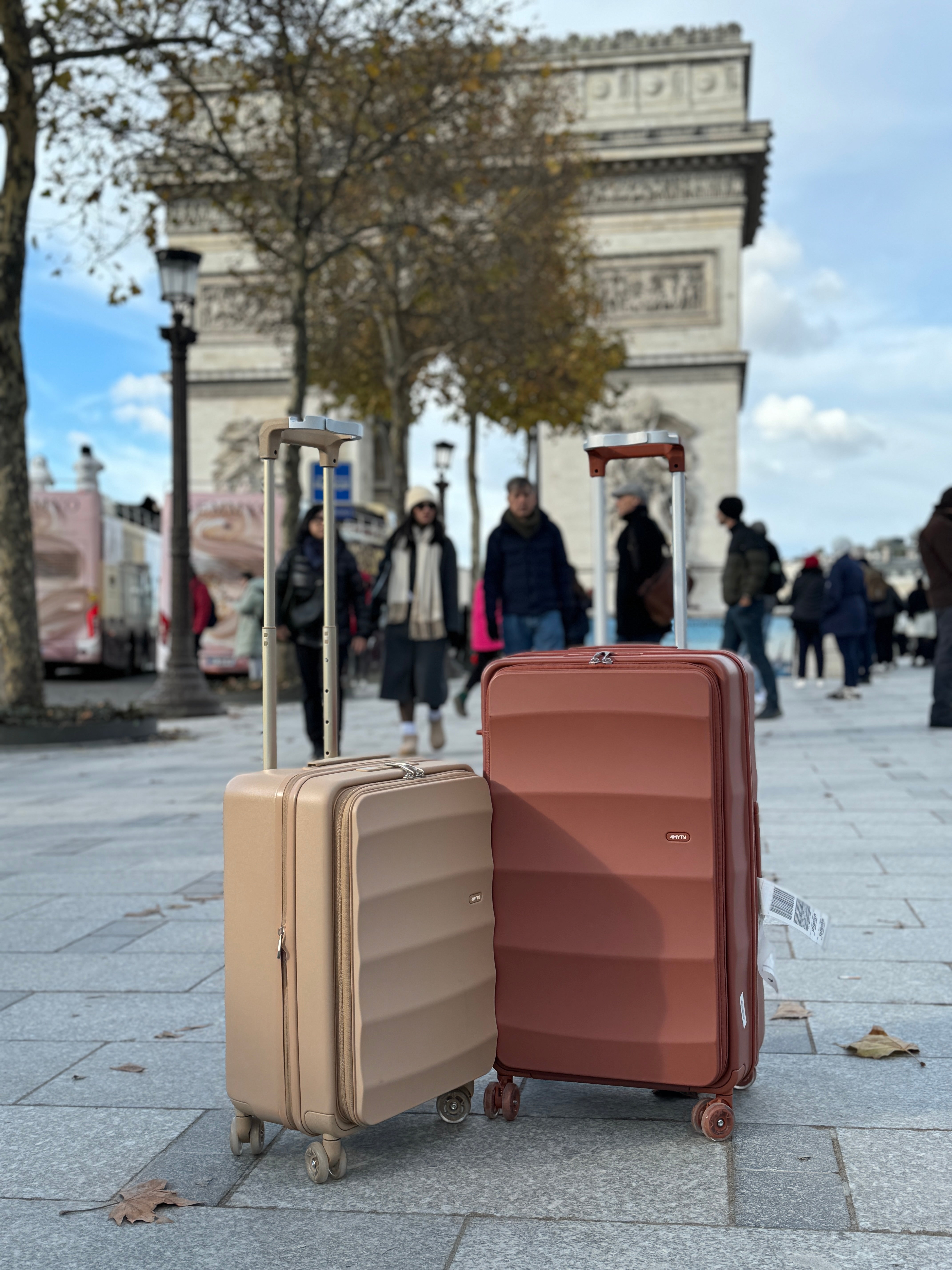 The Perfect Father's Day Gift: Why Durable & Smart Luggage is a Must for Dads