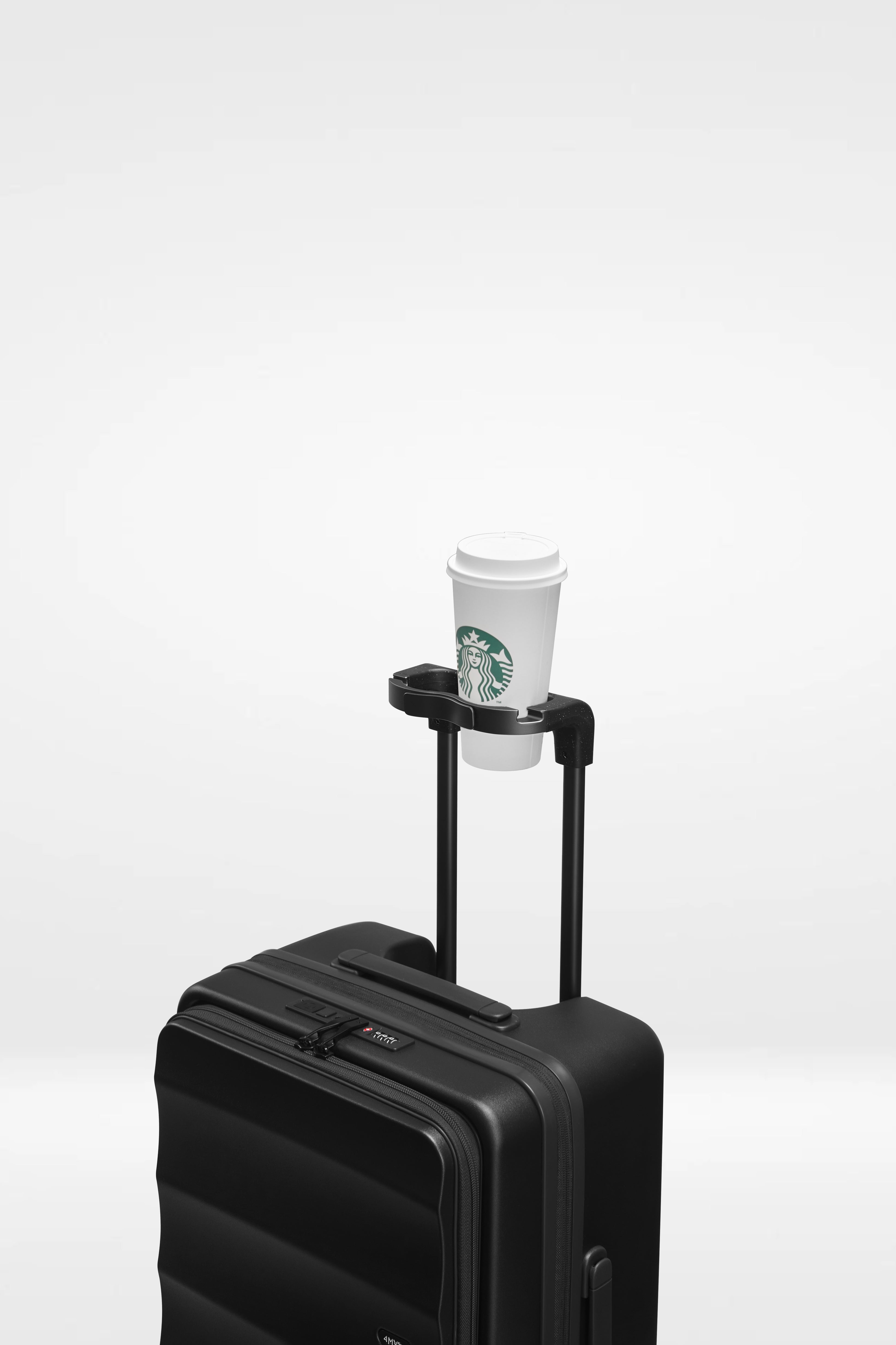 ジェットブラックのIntl Tank Carry-On