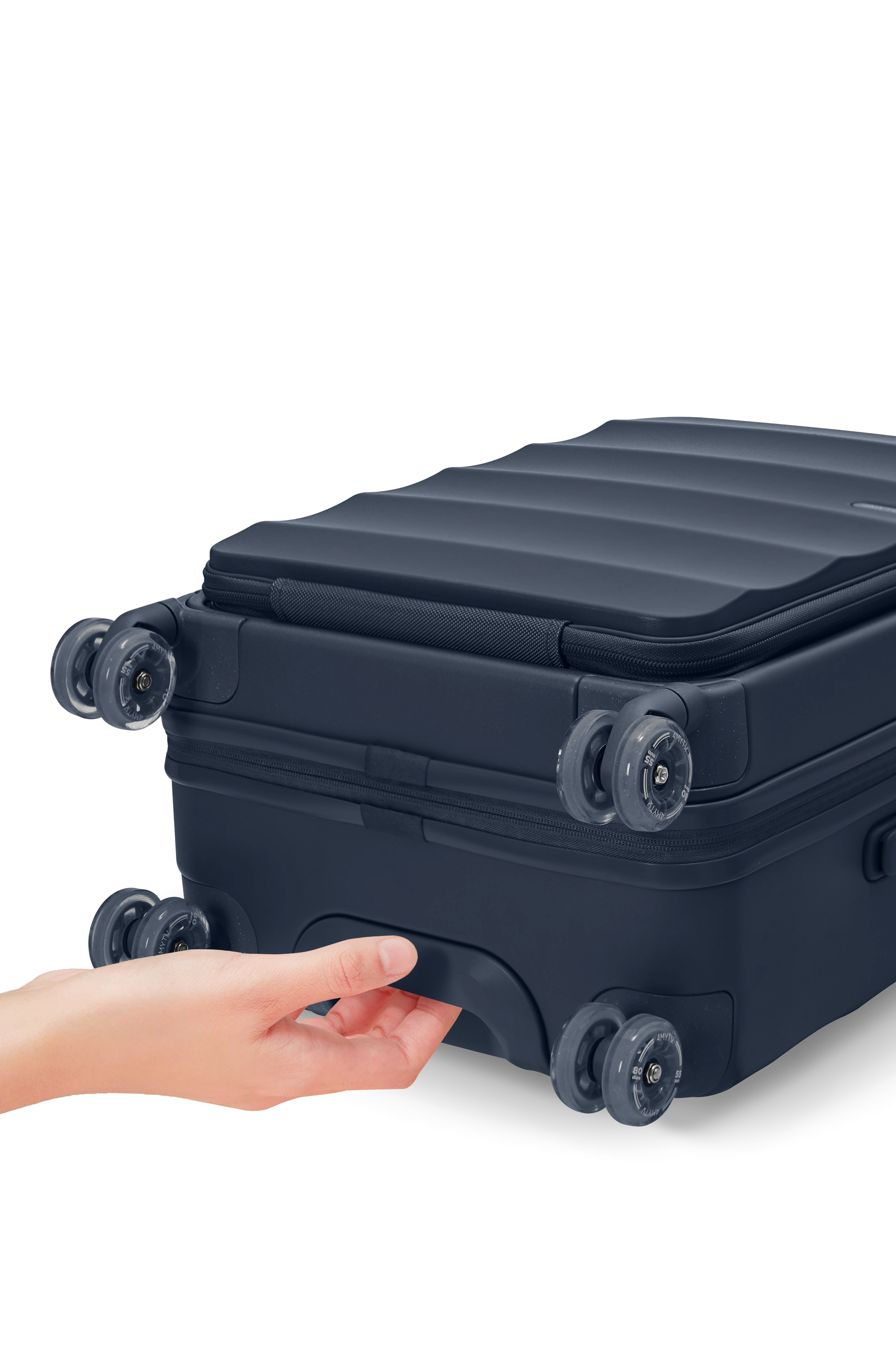 Der Domestic Tank Carry-On in feurigem Rot