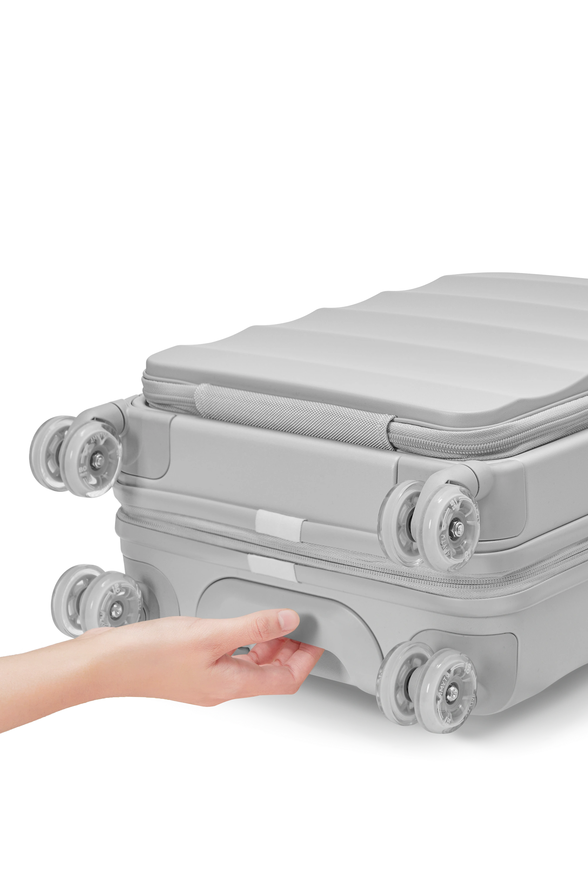 Tank Lite Carry-on in Light Grey