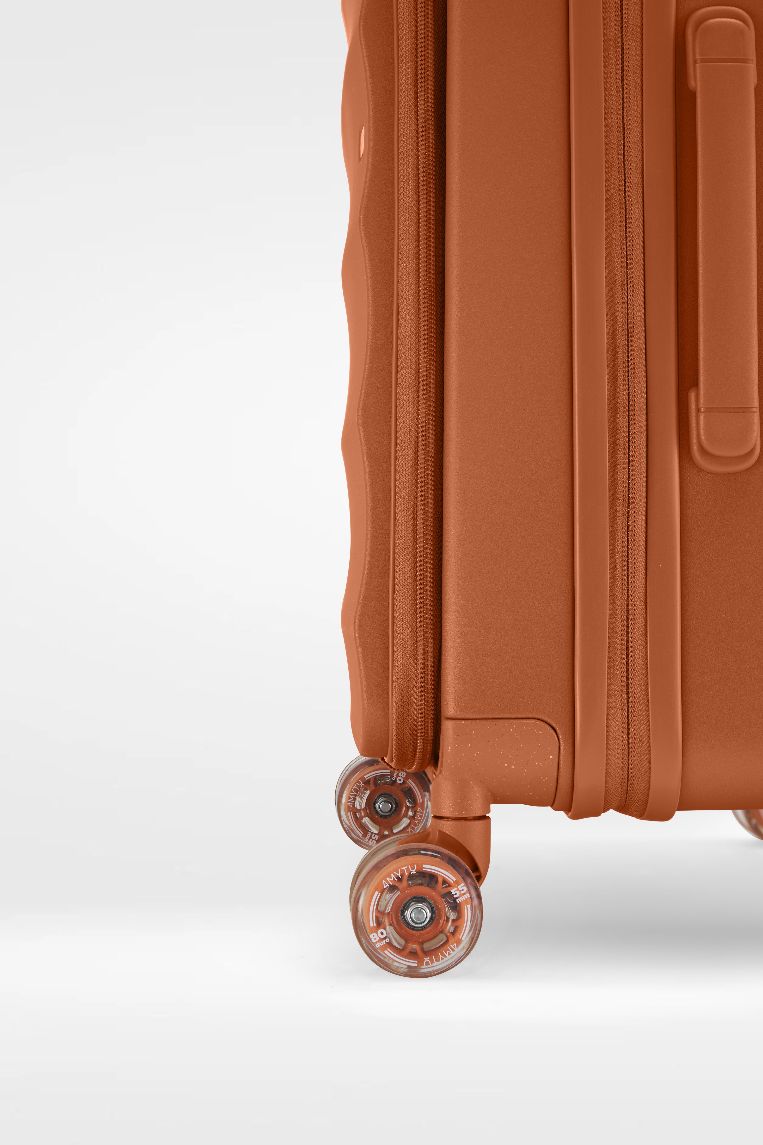 Tank Carry-On In Fiery Red