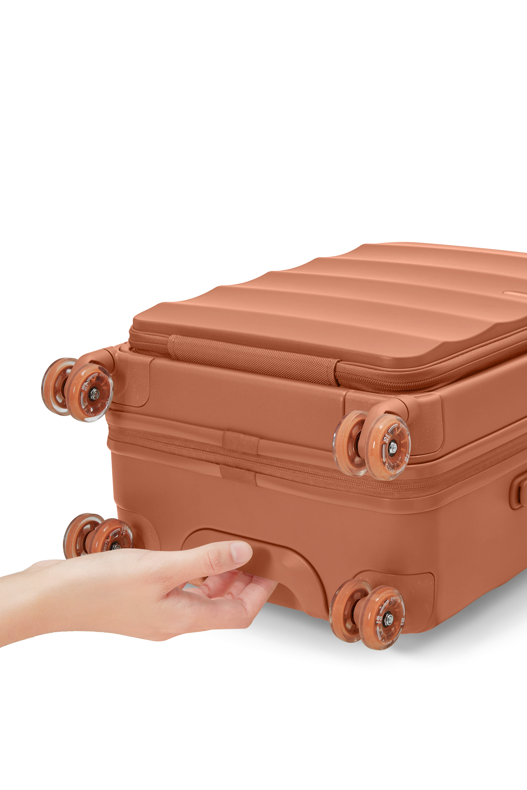 Der Domestic Tank Carry-On in feurigem Rot 